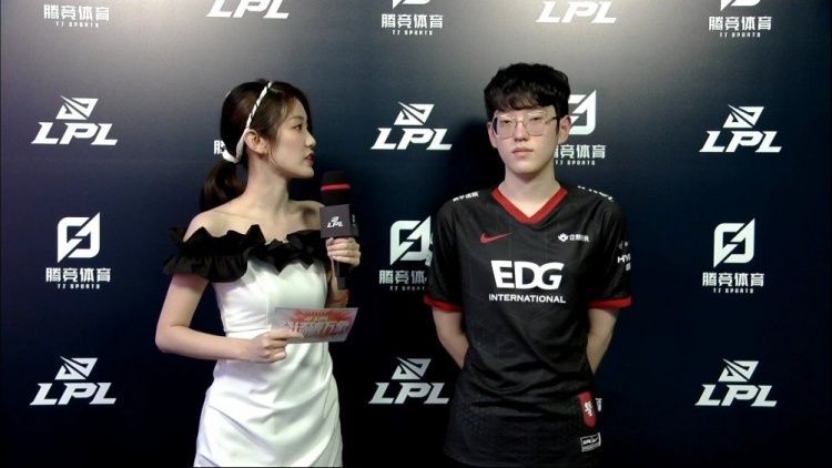 限内的球迷 限内的球迷